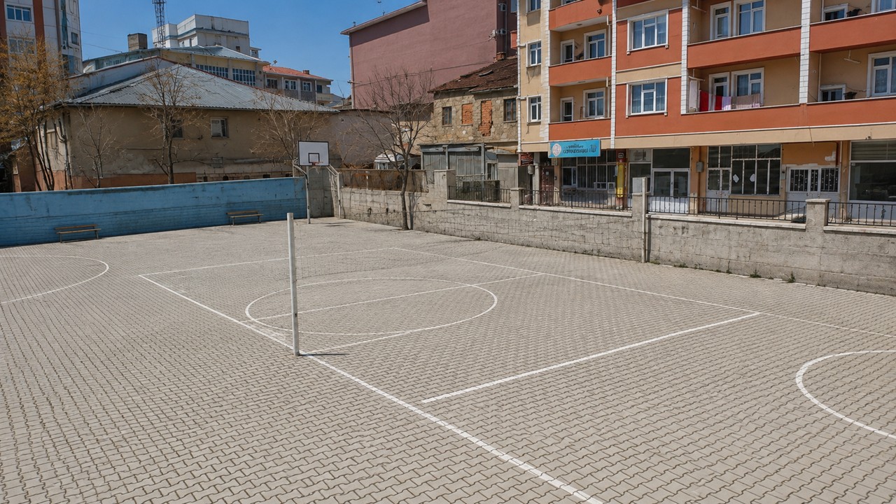Cumhuriyet Ortaokulu merkez