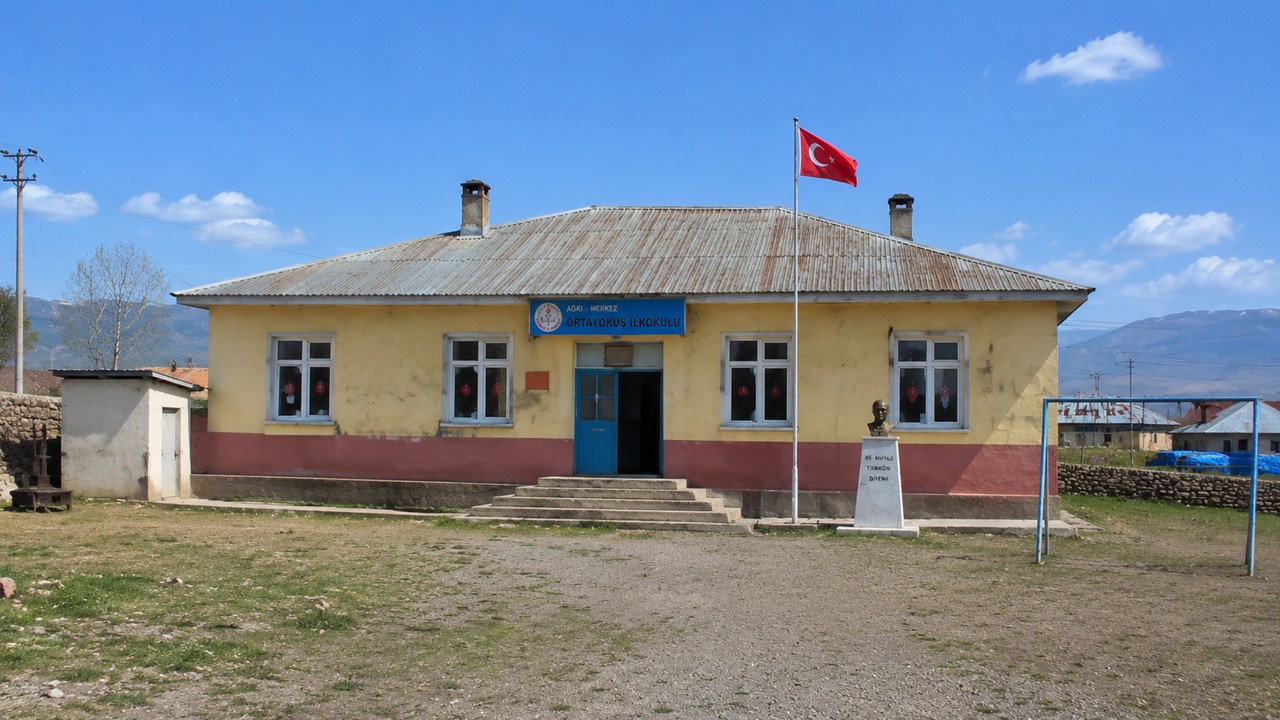 Ortayokuş İlkokulu merkez